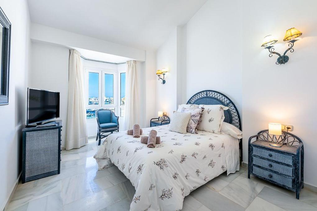 Puerto De Benalmadena Apartamento Vacacional Con Vistas Al Mar Y Yates Tres Habitaciones 2 Banos ภายนอก รูปภาพ