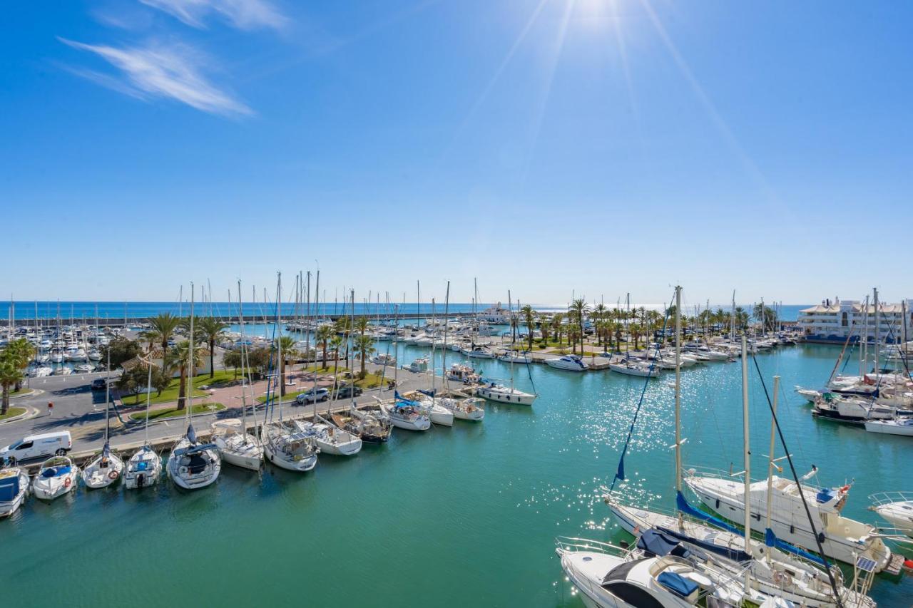 Puerto De Benalmadena Apartamento Vacacional Con Vistas Al Mar Y Yates Tres Habitaciones 2 Banos ภายนอก รูปภาพ