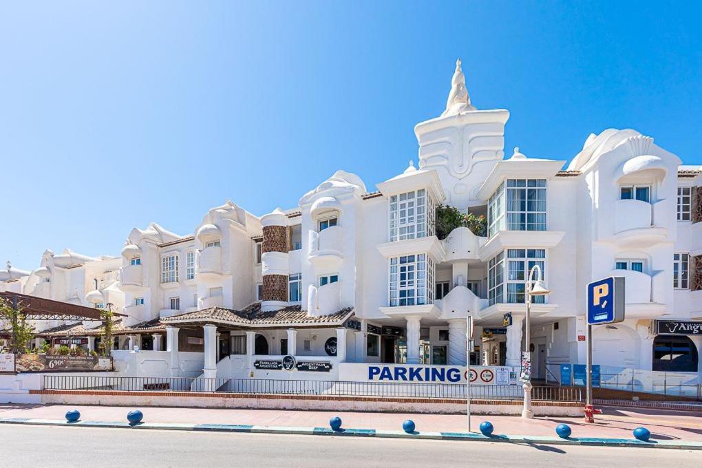 Puerto De Benalmadena Apartamento Vacacional Con Vistas Al Mar Y Yates Tres Habitaciones 2 Banos ภายนอก รูปภาพ